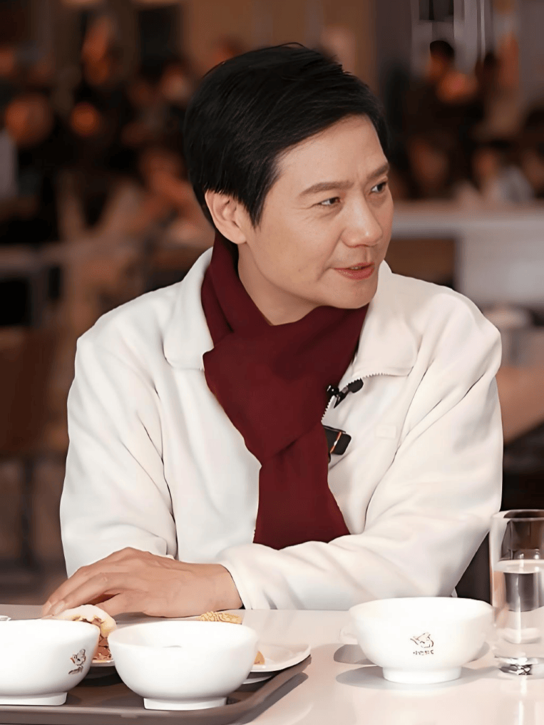 格力董明珠，为何被披上了“滑稽”外衣？