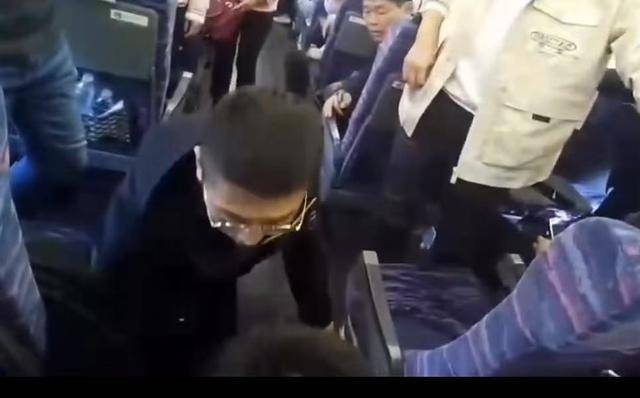 青岛故事丨即墨籍军人列车施救，危急时刻显担当