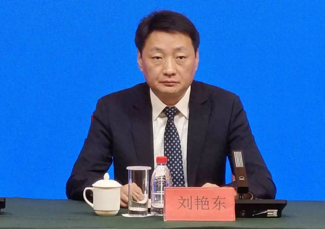 新疆维吾尔自治区交通运输厅党委委员、副厅长刘艳东，官宣落马