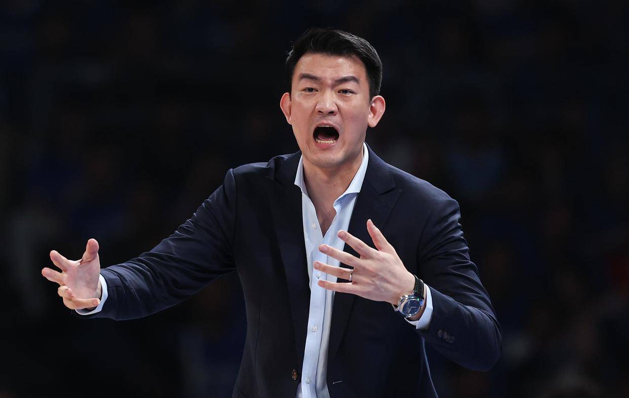 广厦主教练王博：队伍一度走到悬崖边上