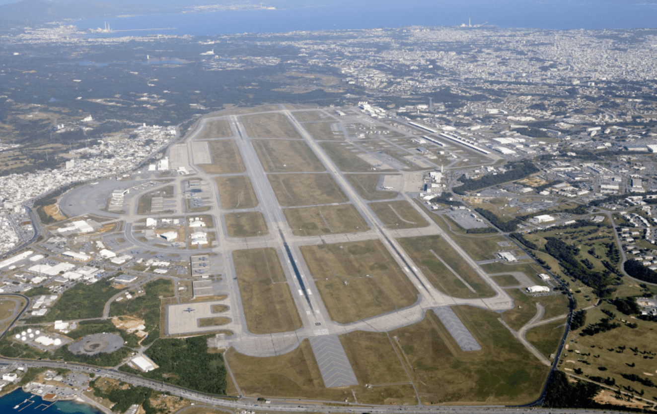 美国在远东最大空军基地发生爆炸：80年前的未爆弹惹祸，日本自卫队4人受伤