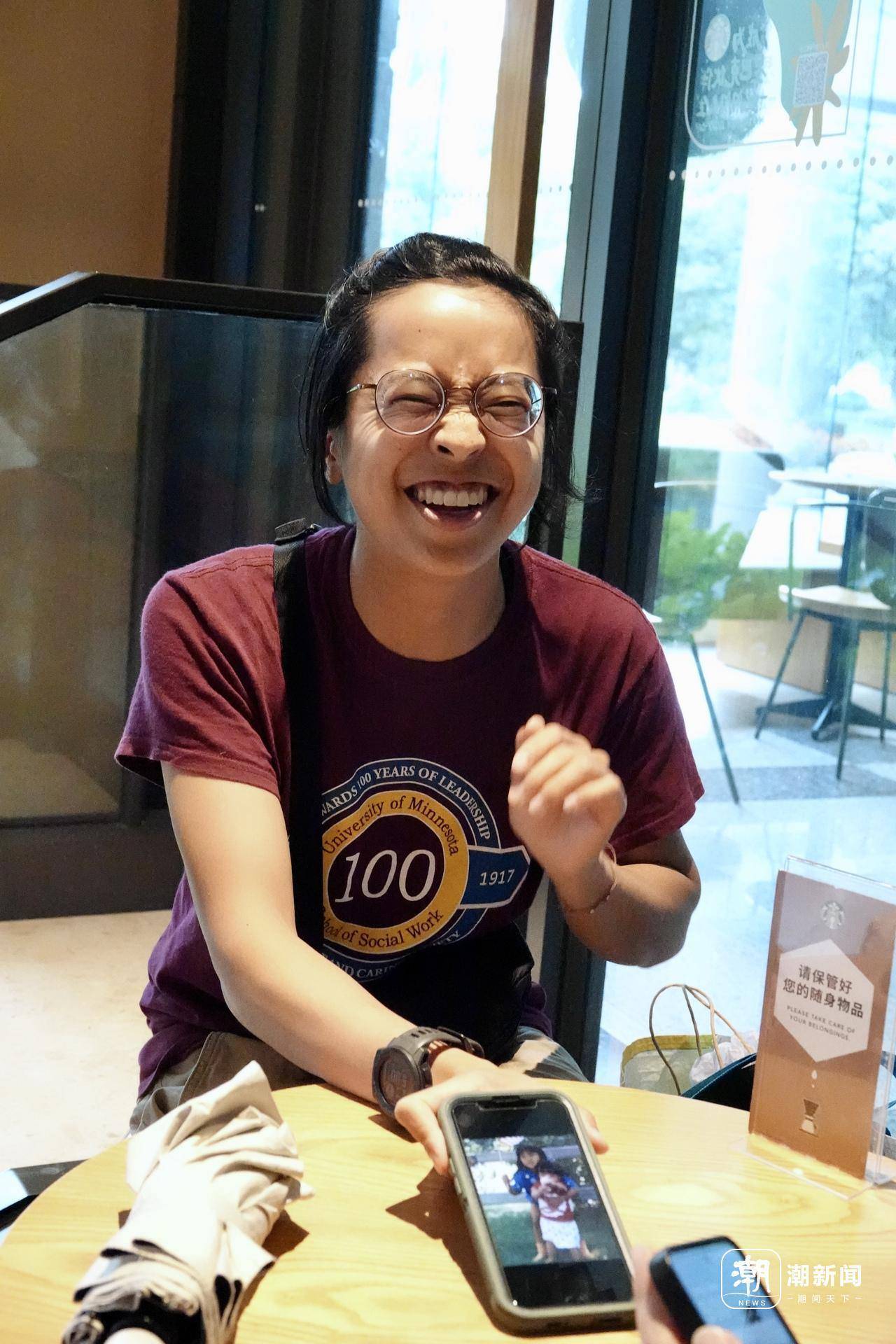 马上就要离杭回美国，31年前被遗弃在拱宸桥的她，很想找到家人